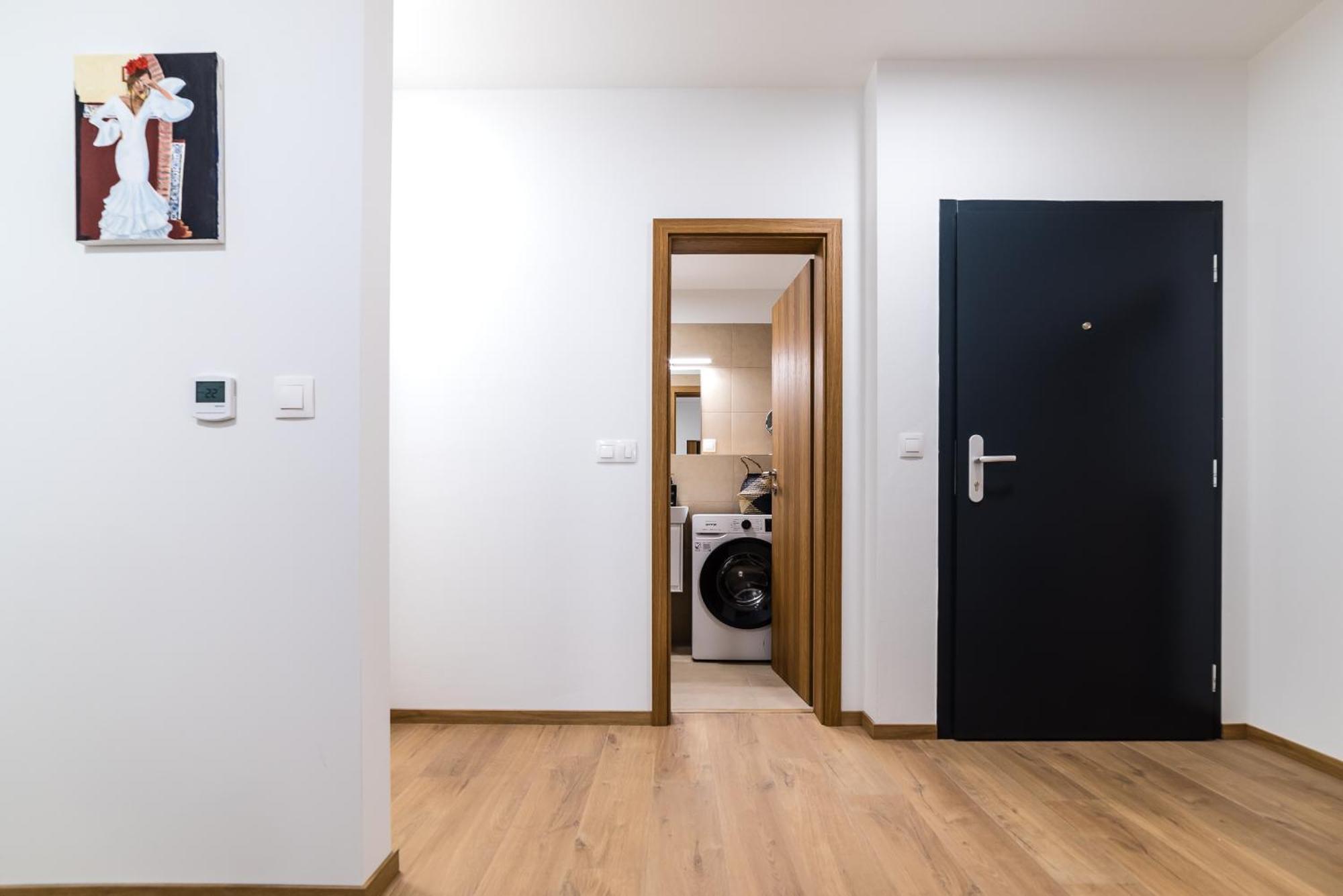 Mickiewiczova Apartment Free Parking By Veronika & Jano Братислава Екстериор снимка