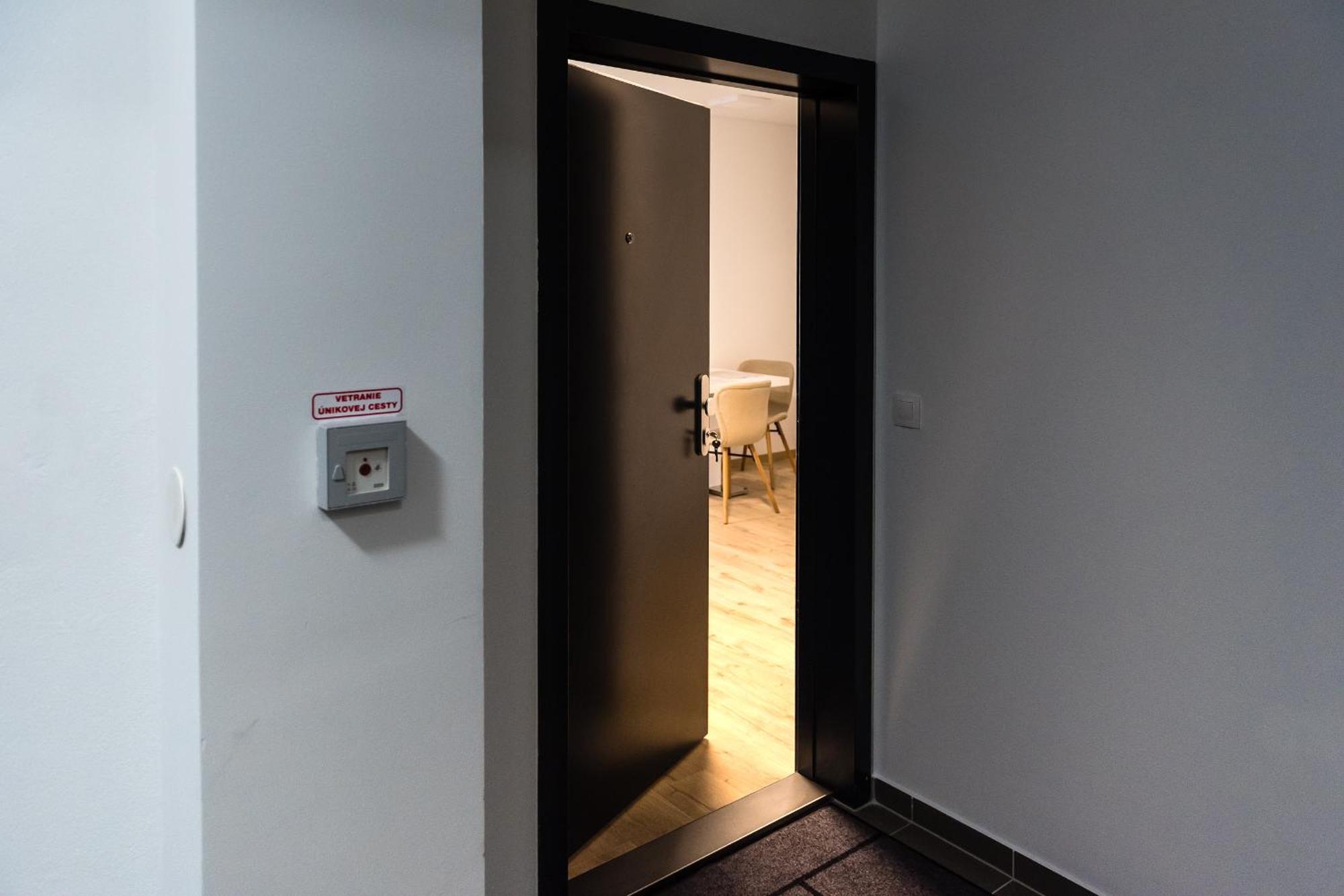 Mickiewiczova Apartment Free Parking By Veronika & Jano Братислава Екстериор снимка